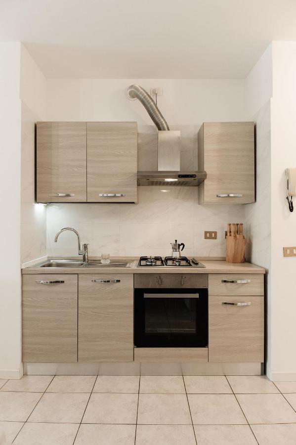 Appartamento Afrodite ديسينسانو ديل غاردا المظهر الخارجي الصورة